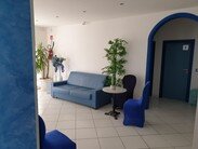 sala attesa hotel caraibisiaco sul mare in puglia.jpg